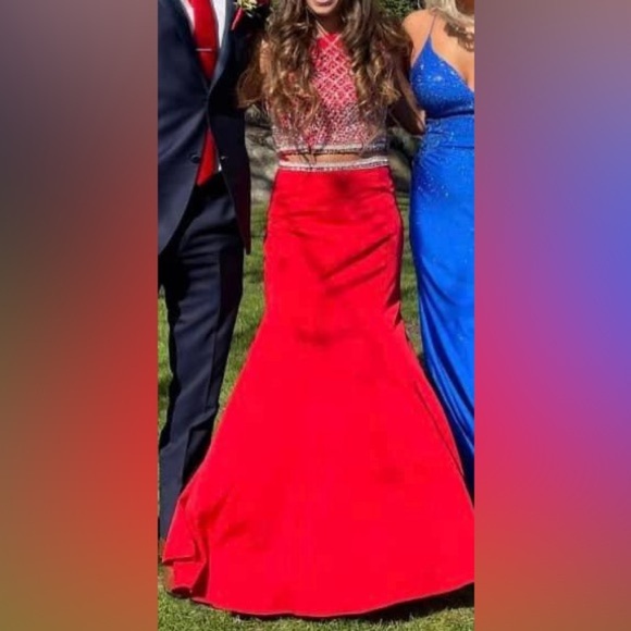 Dave & Johnny Dresses & Skirts - Gorgeous Red 2-Piece Prom Dress – Beaded Crop Top & Mermaid Skirt